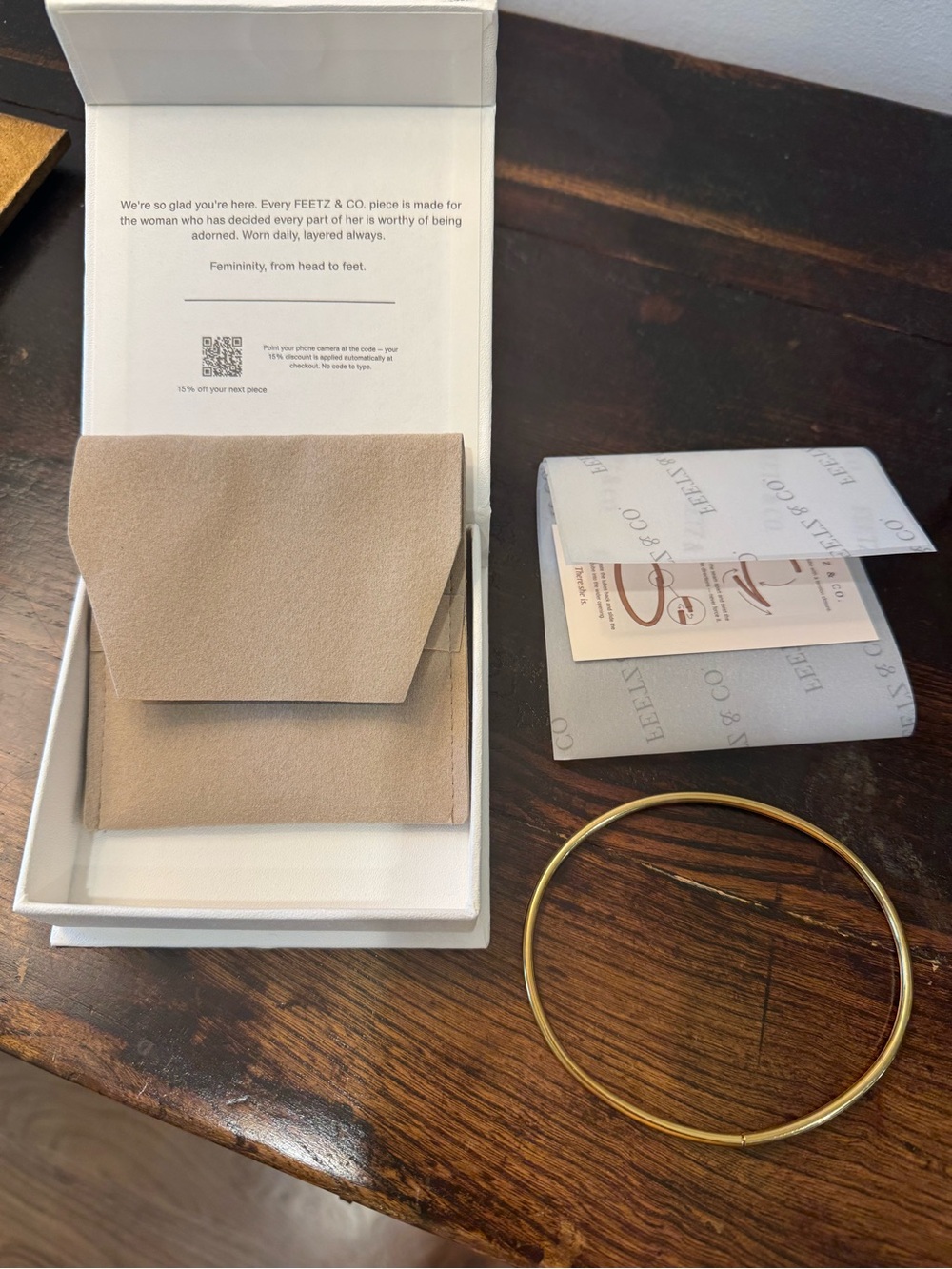 NIB Gold Halo Anklet by Feetz &Co. size large - Picture 4 of 6
